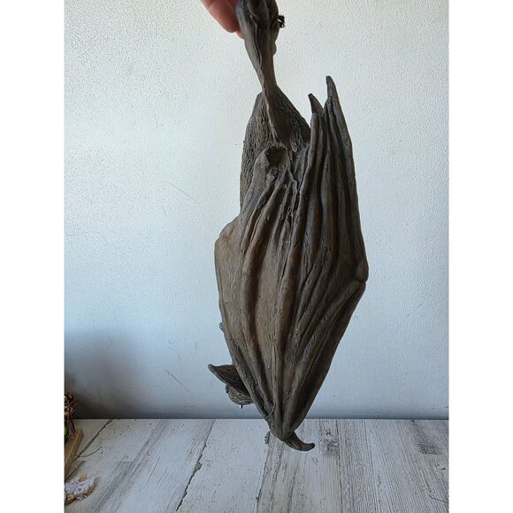 Vintage realistic rubber hanging bat Halloween lifelike life size unique - Picture 3 of 9
